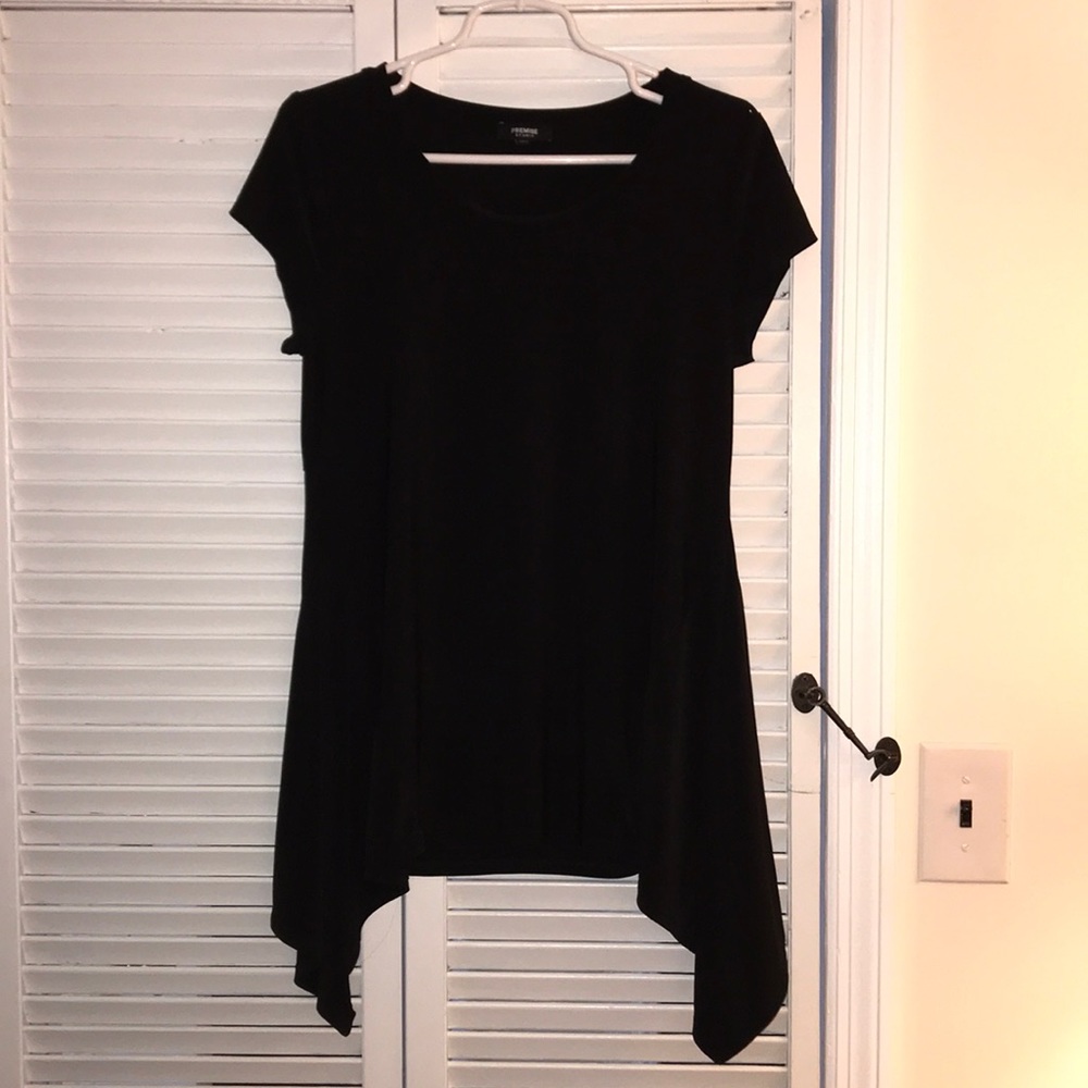 Black asymmetrical hem stretchy top size M